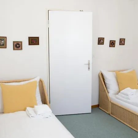 Flat Sundrella For 4 Persons Centre *