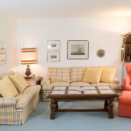 Flat Sundrella For 4 Persons Centre *